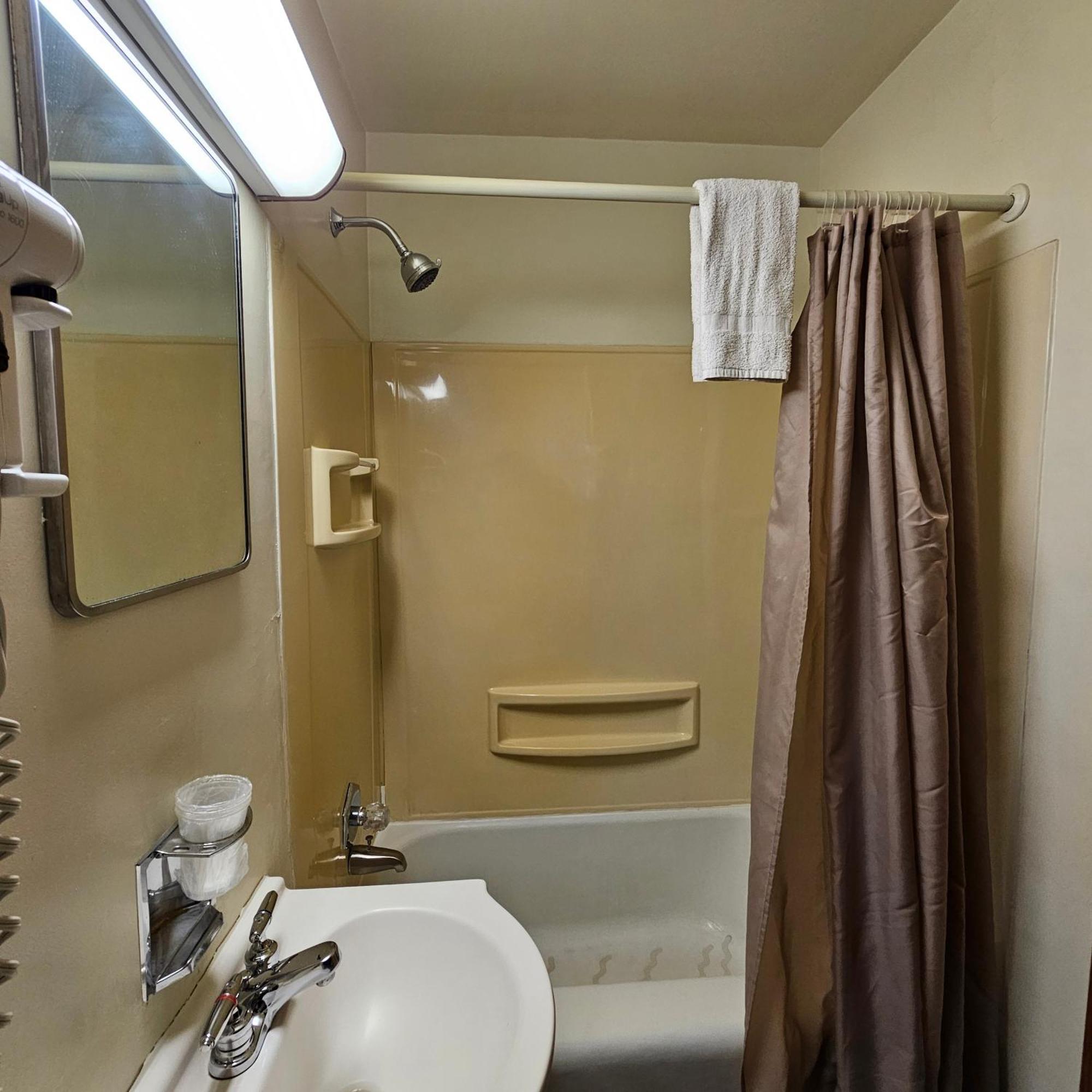Home Motel Abbotsford Extérieur photo